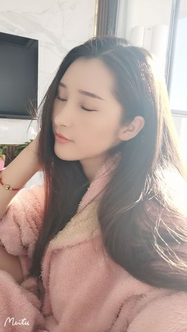 果果新号搜68073主播照片