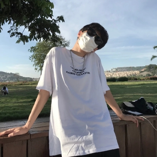 我是耀温顺主播照片