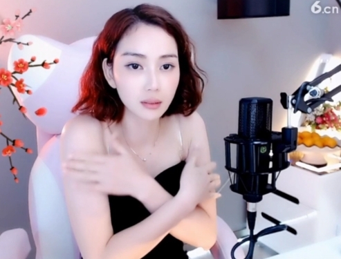 昵称！违规！的主播照片