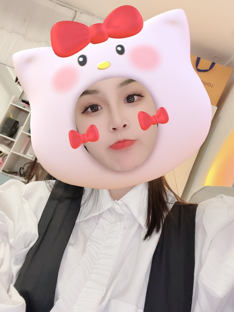 开朗休的图片