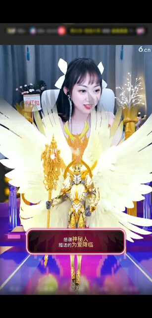 /狂笑为爱降临，如同