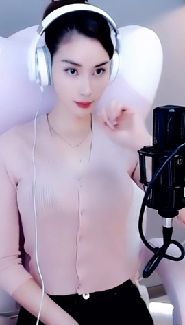 水母好美主播照片