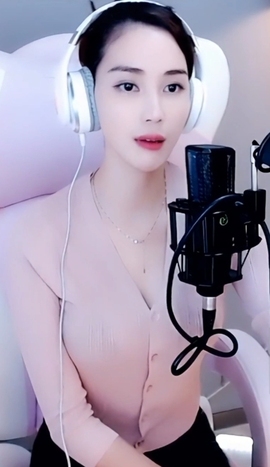 水母好美主播照片