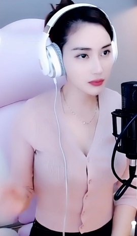 水母好美主播照片