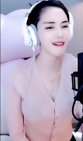 水母好美主播照片