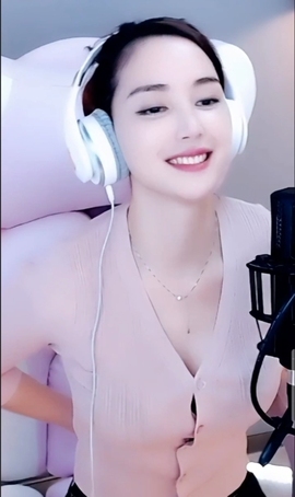 水母好美主播照片