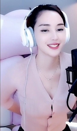 水母好美主播照片
