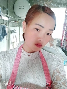 晓华，10.15主播照片