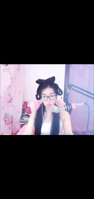 /大笑
