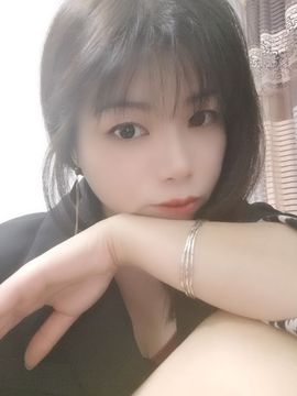 一树梨花压海唐同学☞主播照片