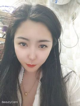 顷的回眸一笑主播照片