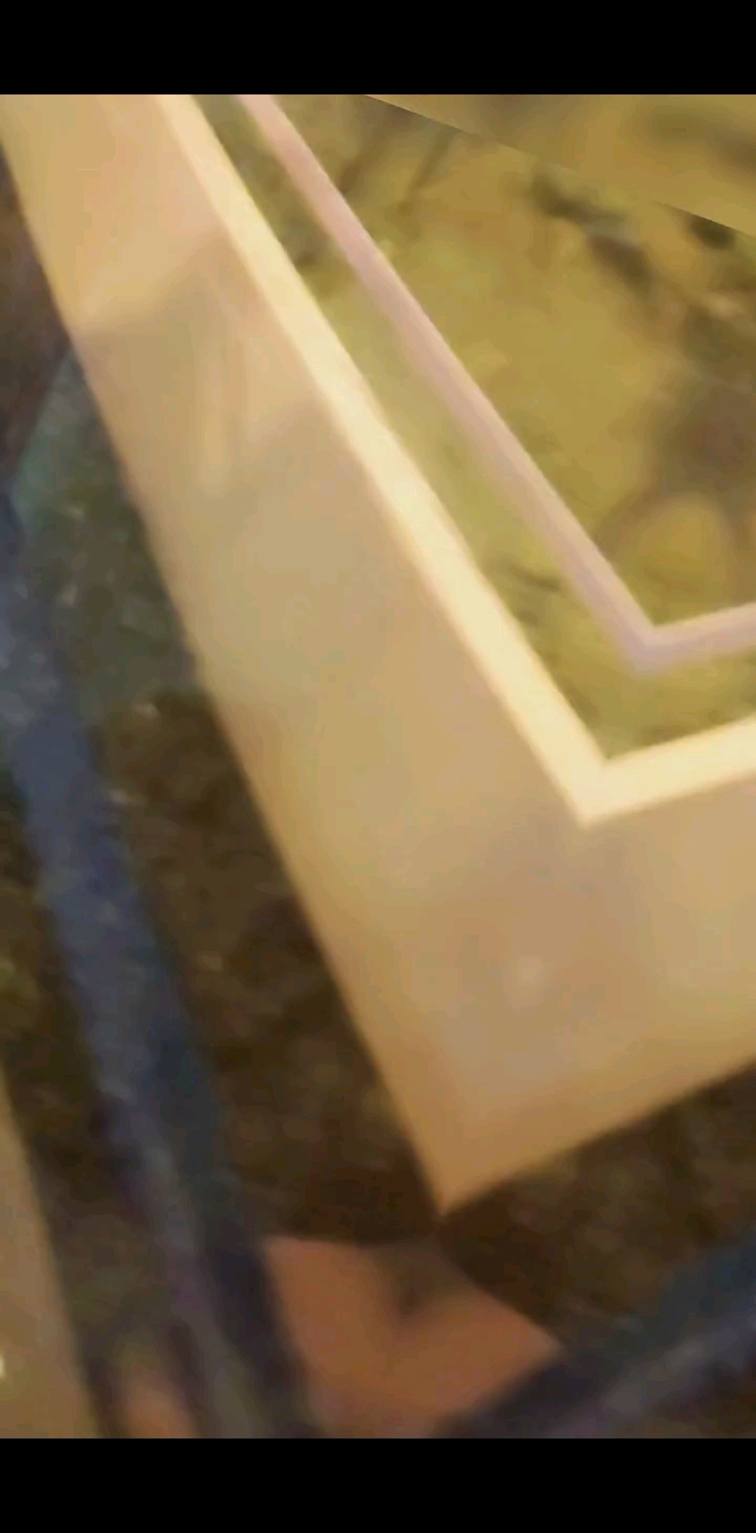赶个末班车回家啦，这