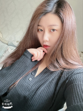 嘚瑟💗主播照片
