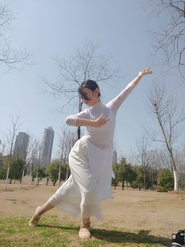 新人小景甜清舞求守护主播照片