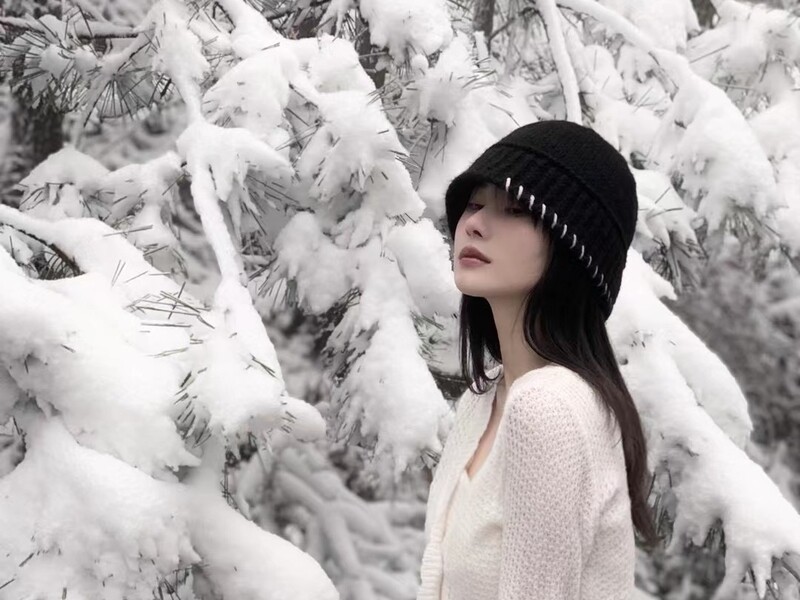 轻浅🦋电竞女皇的主播海报