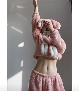 素雪明早见的图片