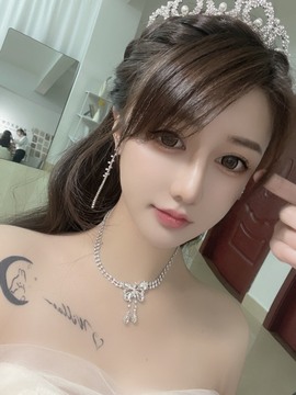 曼曼🌙暂停直播主播照片