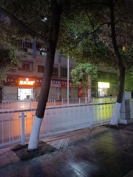 九亿求百元榜主播照片