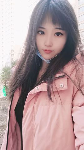 倾颜🍊天降好运主播照片