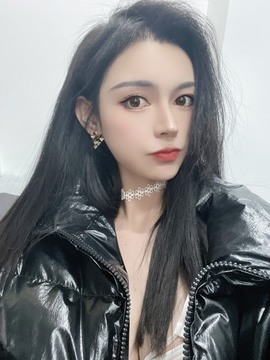 娜塔莎退主播照片