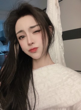 娜塔莎退主播照片