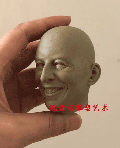 魏君丽雕像艺术的主播照片