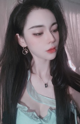 娜塔莎退主播照片