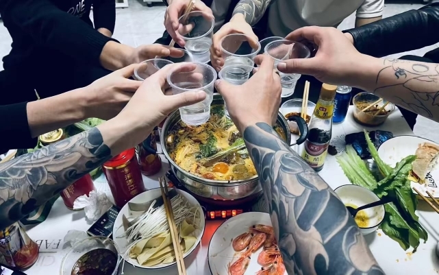祁弟儿🌊的主播照片