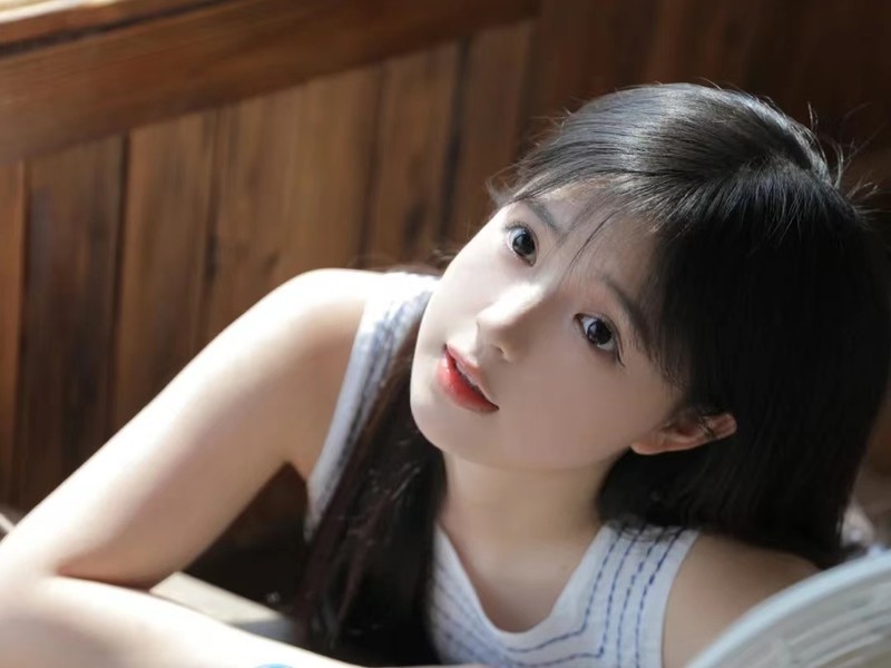 新人小妍求升级～的主播海报