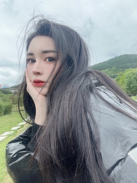 娜塔莎退主播照片