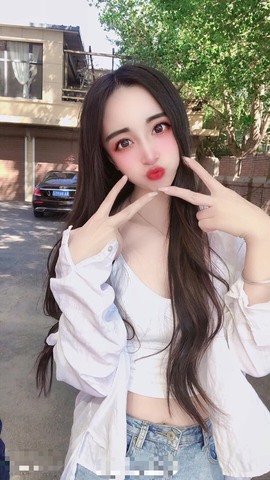 小玲宝🧸安静唱歌主播照片