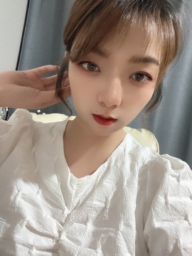 然然爱喝酒主播照片