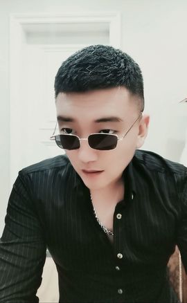 👑宏宇主播照片