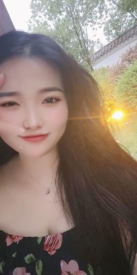 回忆中拥抱🤗主播照片