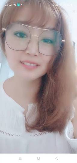 龙菲菲越来越好主播照片