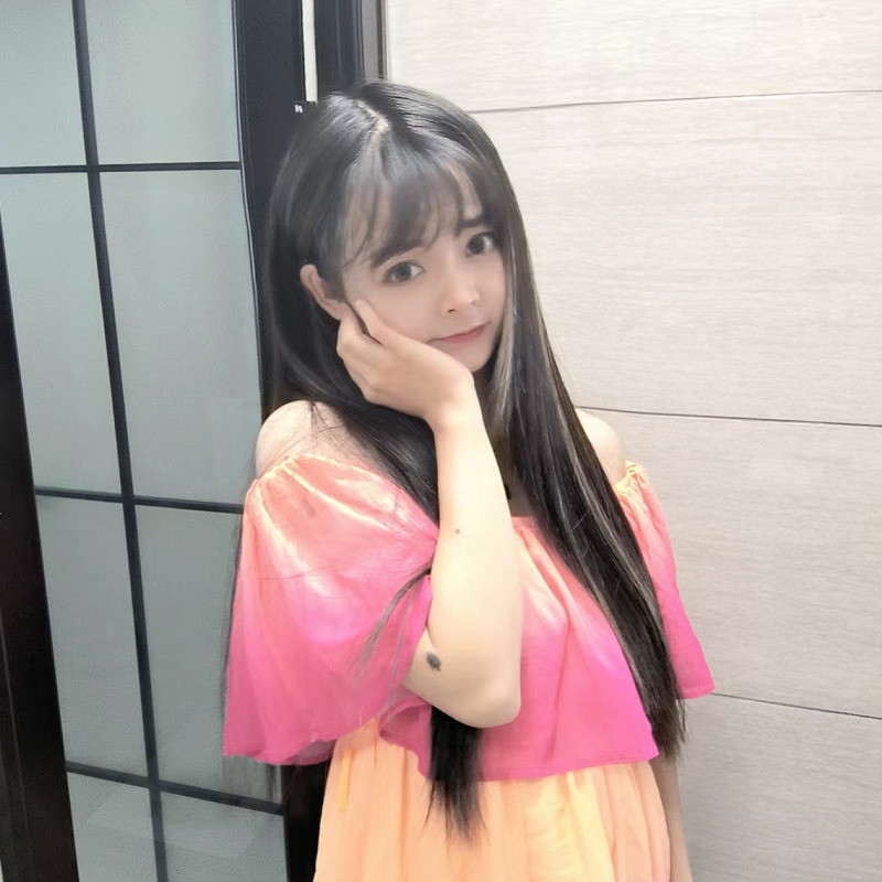 🌸尤尼爱唱歌的主播海报