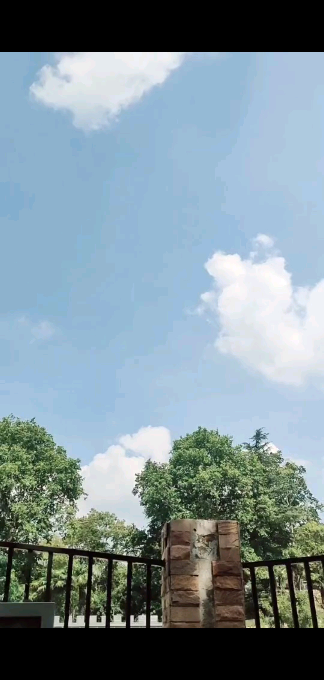 没错大早上就34度了