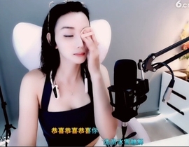 水母好美主播照片