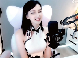 水母好美主播照片