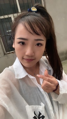 若兮-身体不好休养中主播照片