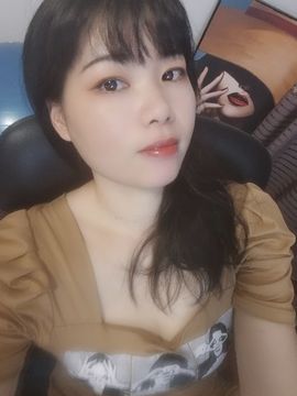 一树梨花压海唐同学☞主播照片