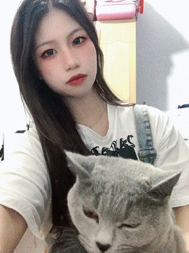 梓雯🎀主播照片