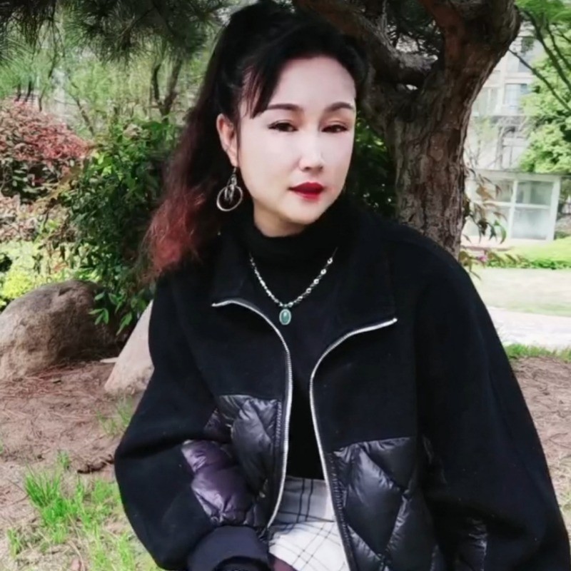 单身小厨娘海报
