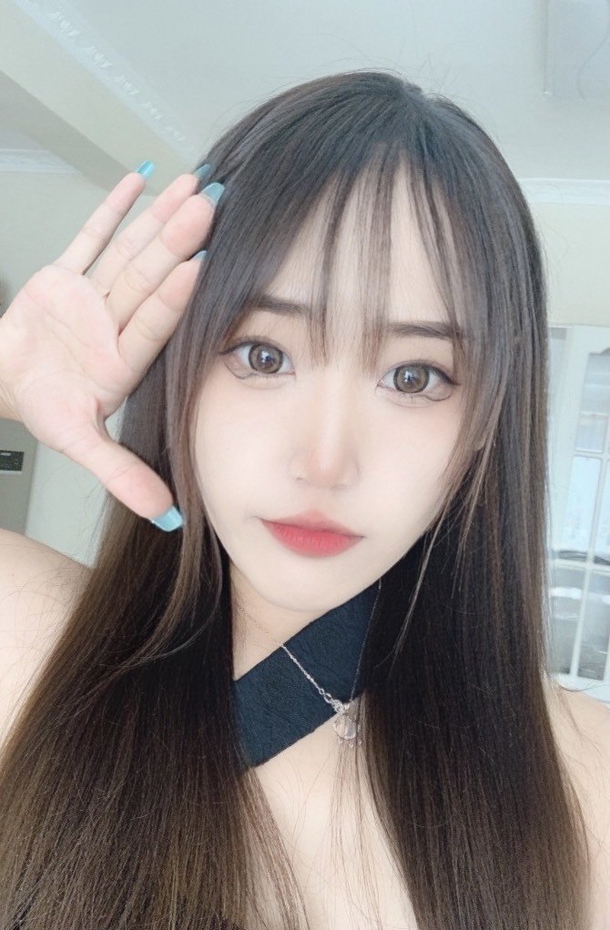 依依阿✨好运加持✨的主播照片