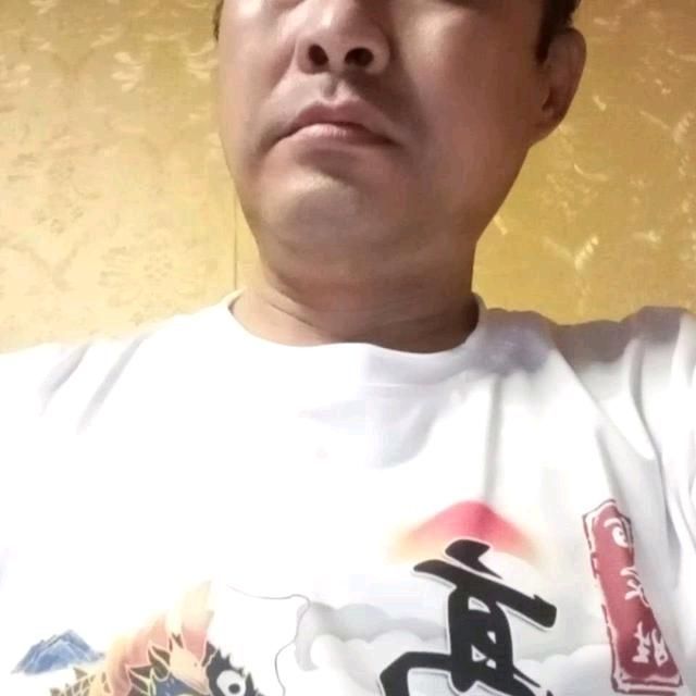 Mobr47043c主播照片