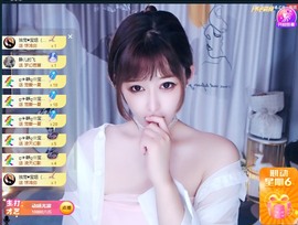 近视又散光主播照片