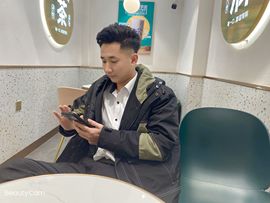 婆罗洲犀牛主播照片