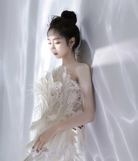小小♥休主播照片