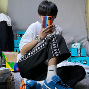 诸儿喜欢游泳