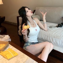 小晨想升级主播照片
